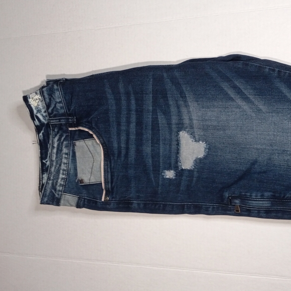 Jeans - Picture 6 of 10